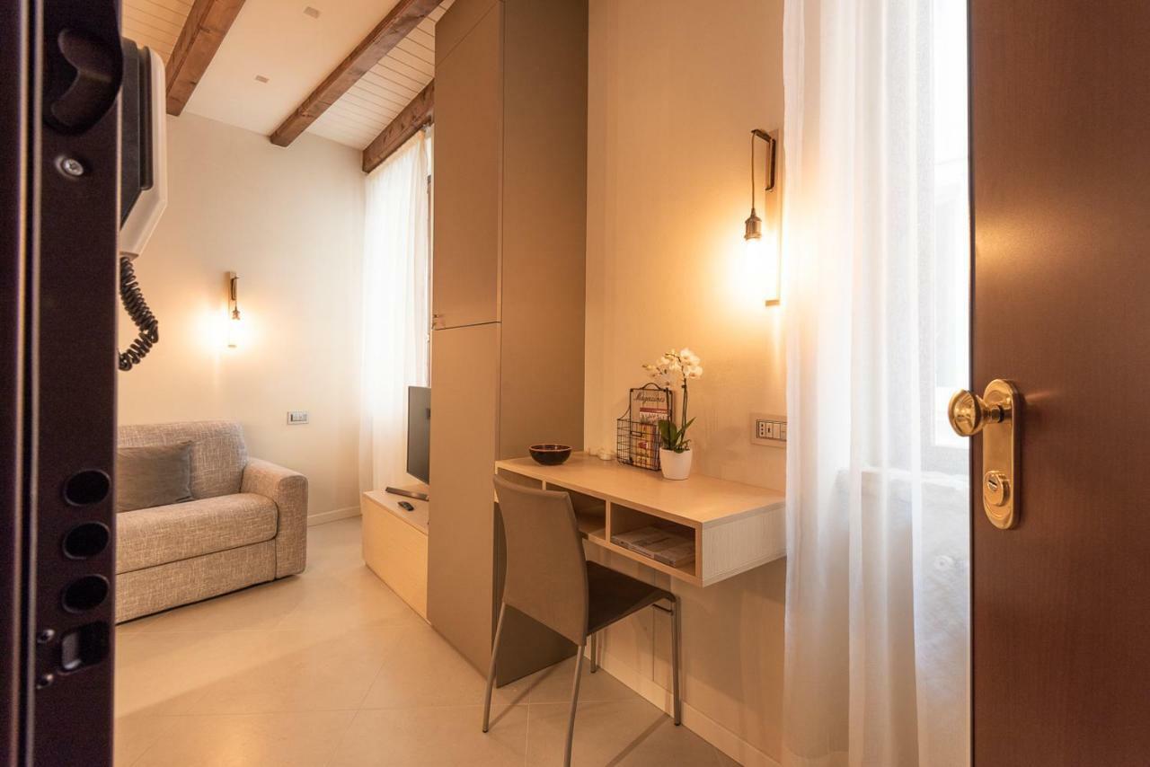 Dreamy Apartment Tre Corone Old Town Cir 017067-Cni-00565 데센자노델가르다 외부 사진